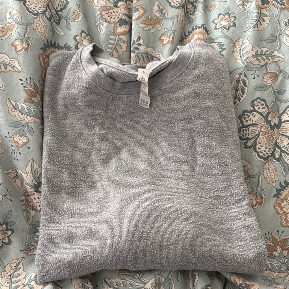 ALO Yoga Gray Crewneck Sweater - Picture 4 of 5